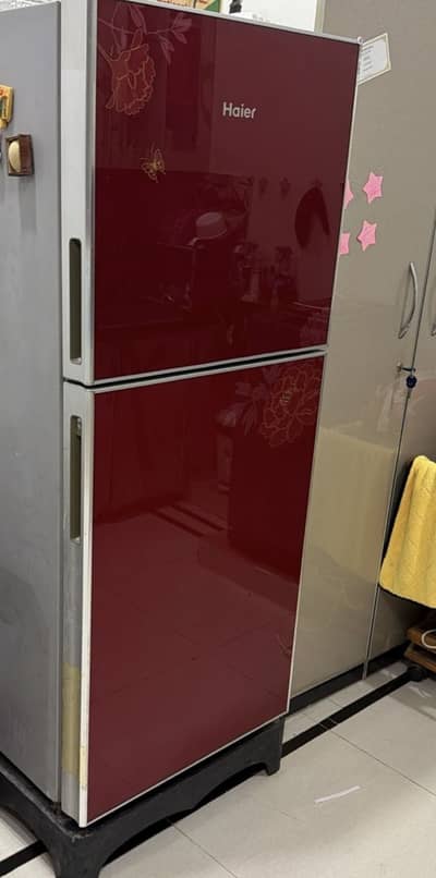 Haier Refrigerator  HRF-382RS
