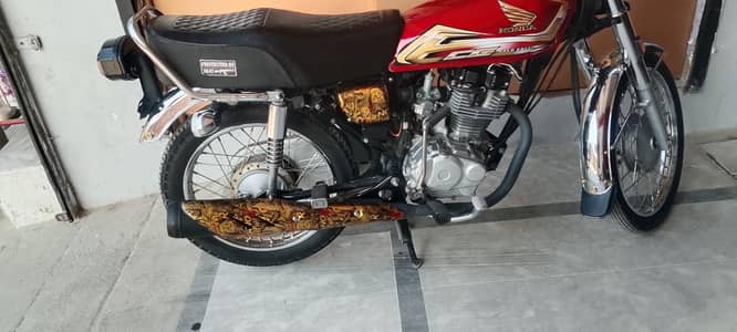 Honda 125 Gold edition