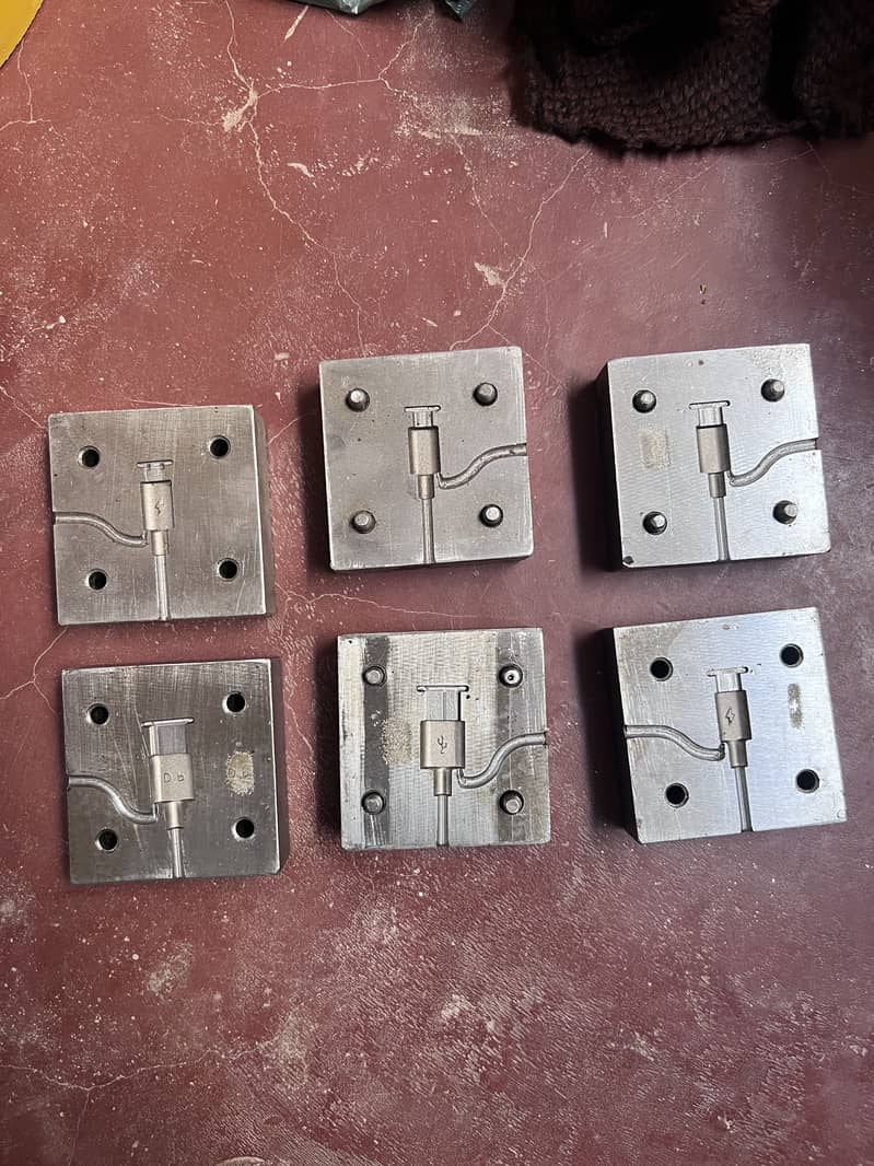 Data Cable Molding Machine 6