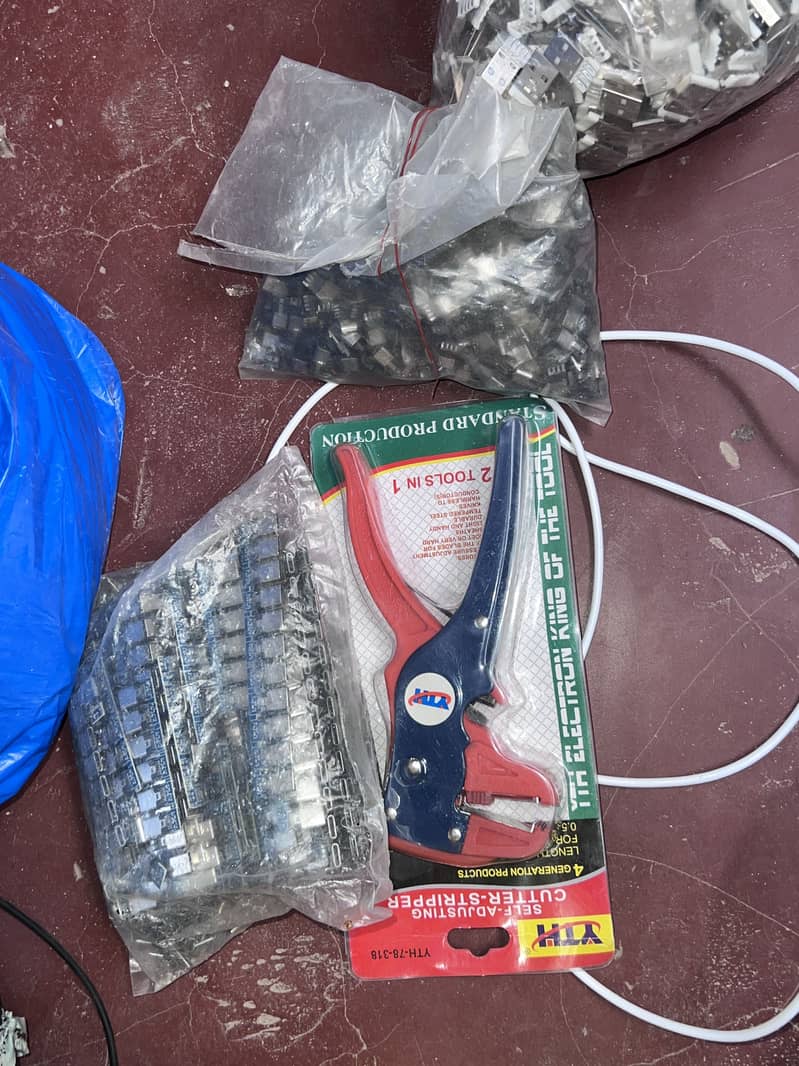 Data Cable Molding Machine 10