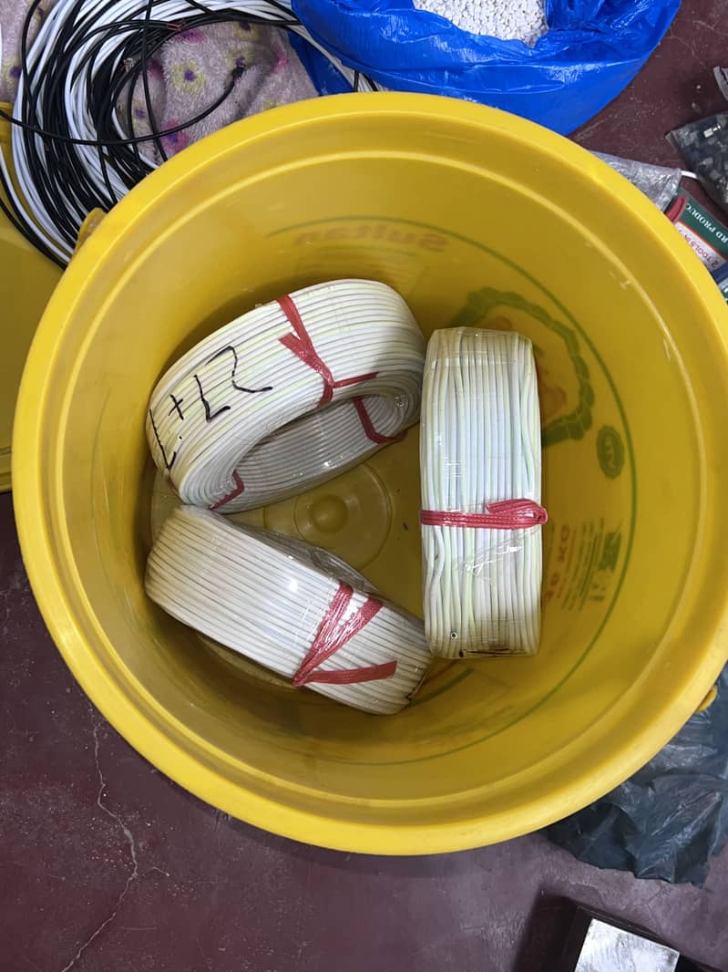 Data Cable Molding Machine 13