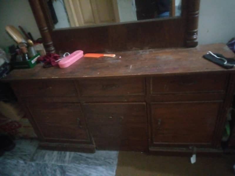 dressing table 1