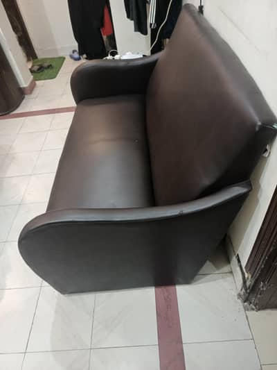 4 sofas with ragzine poshish :3 seater each for sale