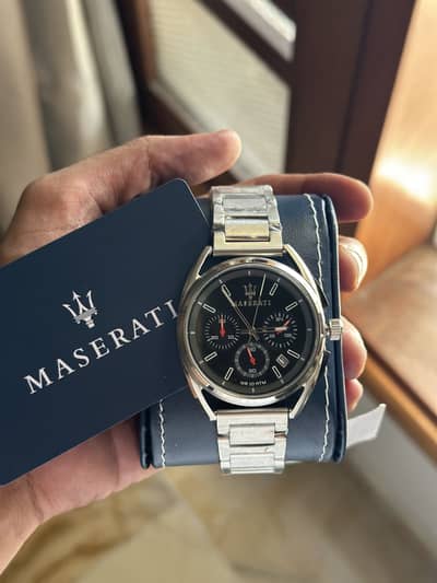 Maserati trimarani stainless steel 1 year warrenty chrono working new