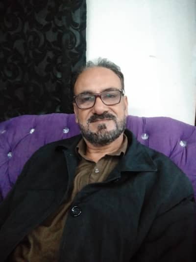 Having 26 years experience in all types of luxury cars manual and aut