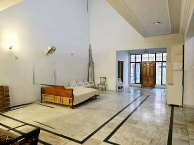 Model Town Main Boulevard FOR RENT