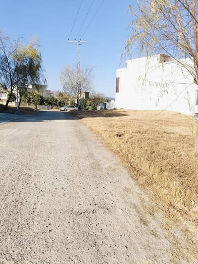 A Residential Plot of 8 Marla In Islamabad