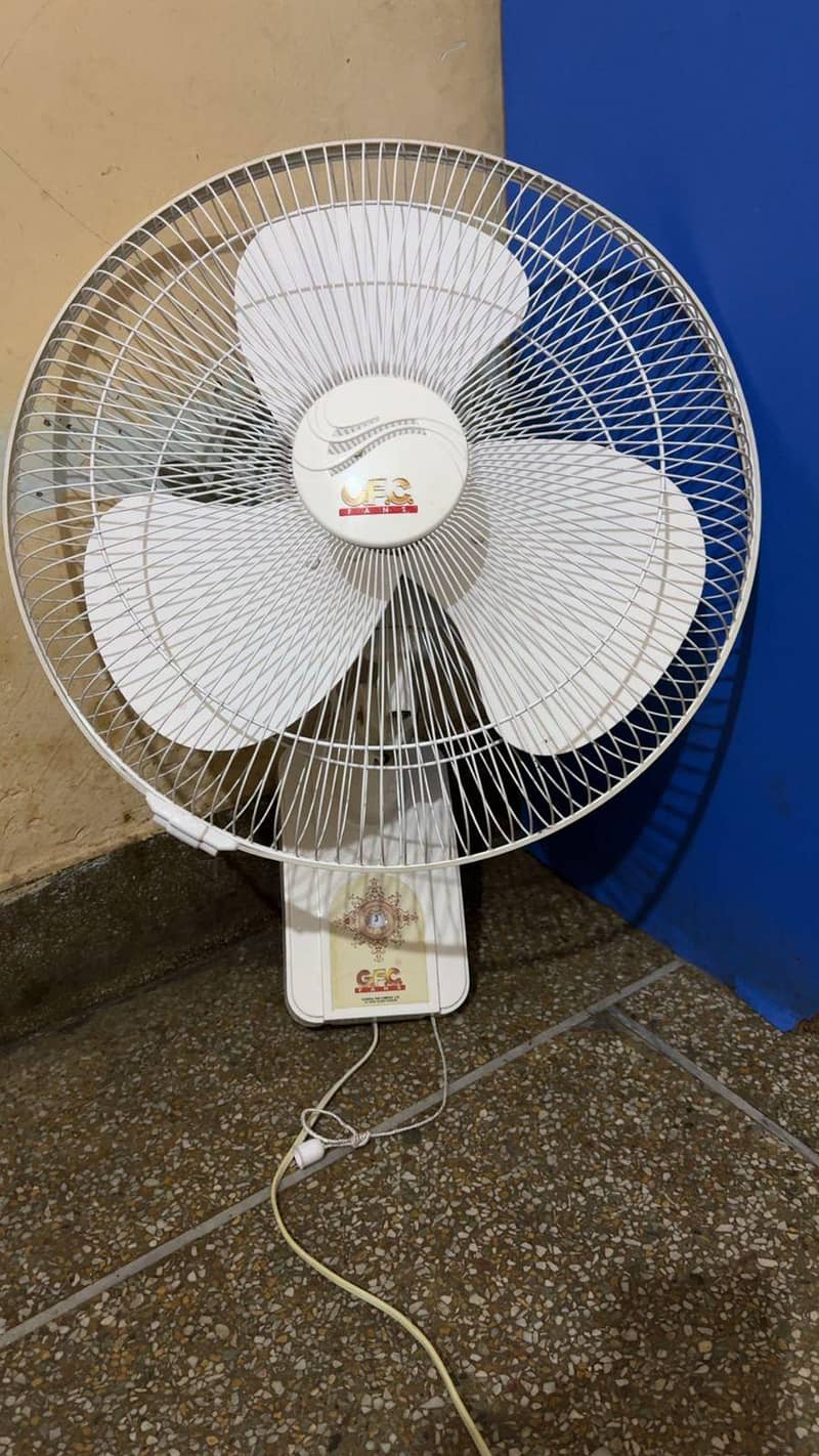 GFC Bracket Fan 3