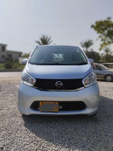 nissan DAYZ push start