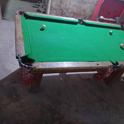Billiard table 8 ball snooker