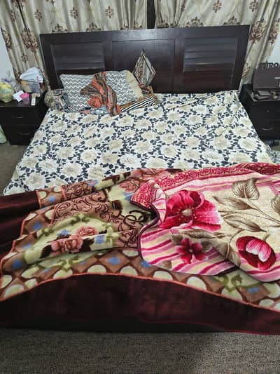 Bed with side tables and Dressing table for sale