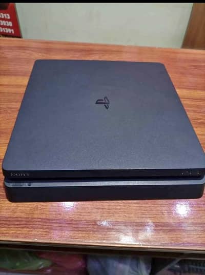 PS4 slim 500gb with box