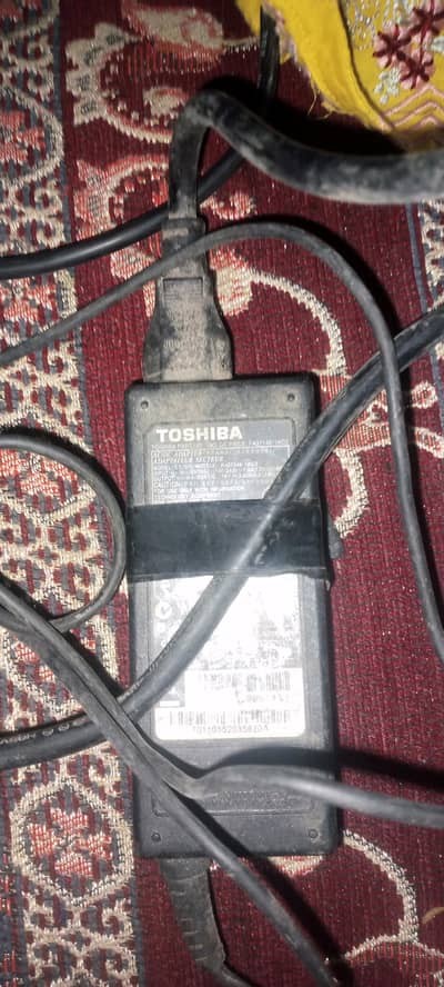 sell my 2 laptops chargers