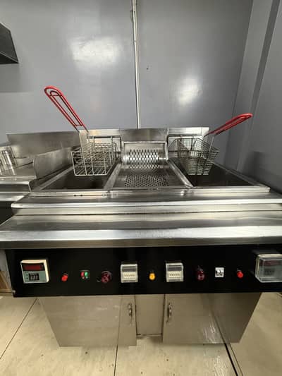 Double Tank Fryer & Other Restaurant Equipment for Sale. .