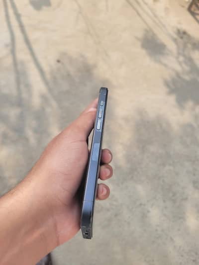 iPhone 15 pro 128gb—-03104214638—-