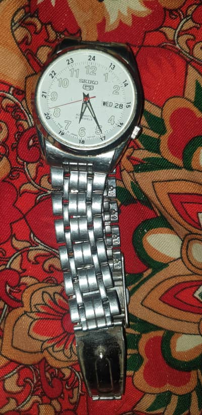 seiko5 watch like new