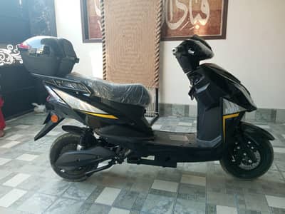 Chang Jiang Electric Scooter at Discount