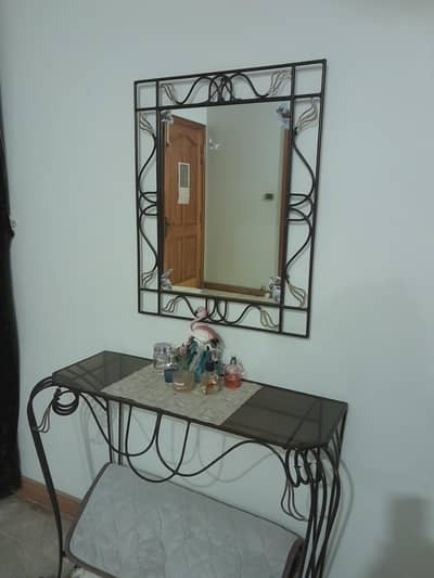 Queen size bed room set