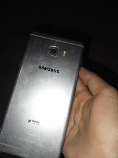 Samsung Galaxy c7