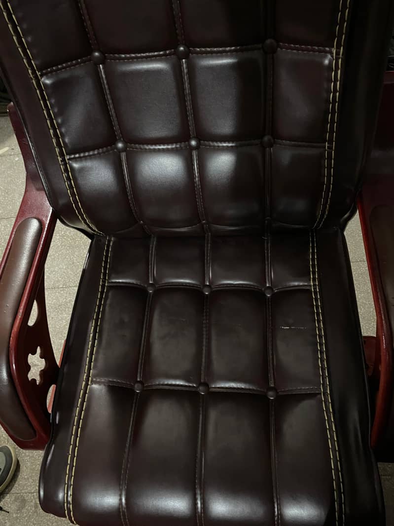 Executive chair 1