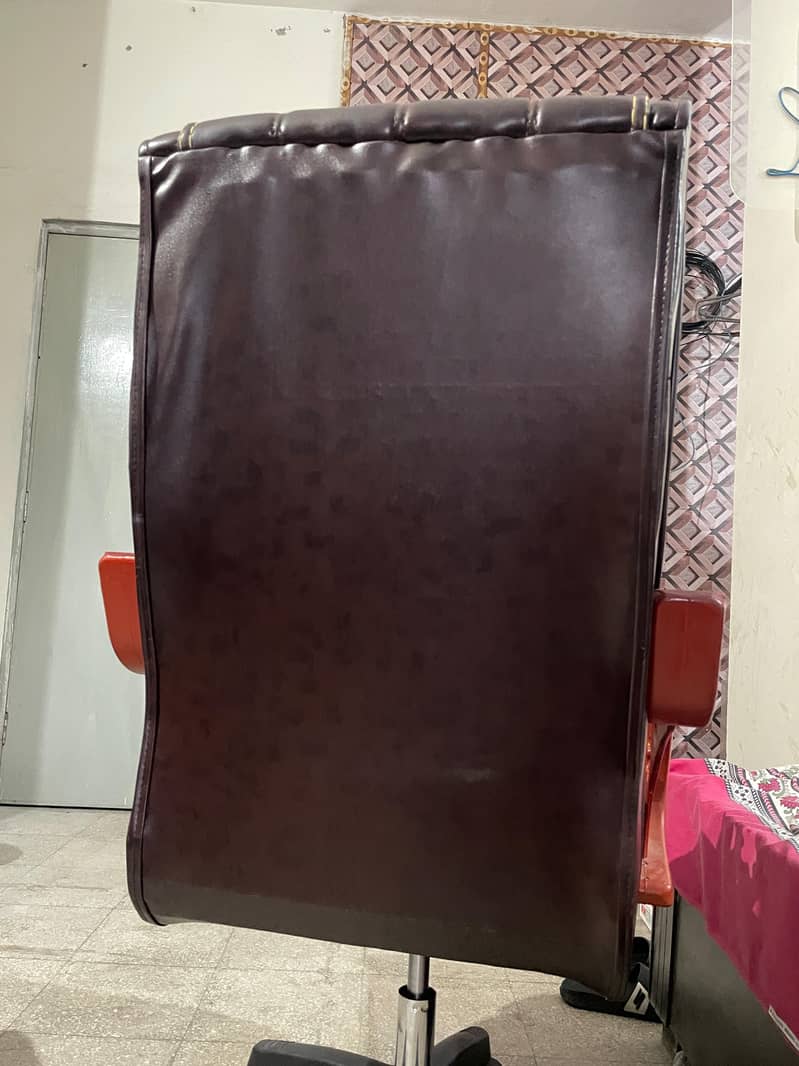 Executive chair 4