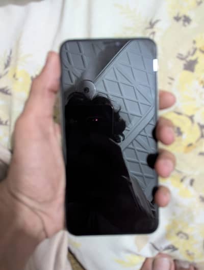 IPHONE XS MAX very reasonable price