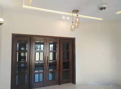5 Marla Spacious House Is Available In Bahria Town Phase 8 - Ali Block For sale