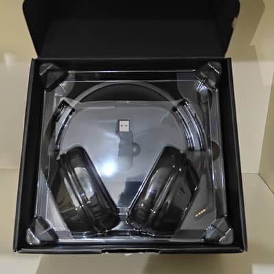 HyperX Cloud Flight Wireless with Black Box 10/10 condition