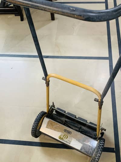 Grass Cutting Machine ( Manual )