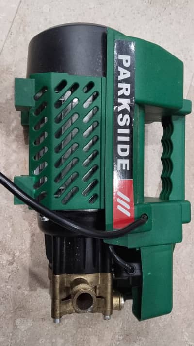 Solar plates washer gun pump motor