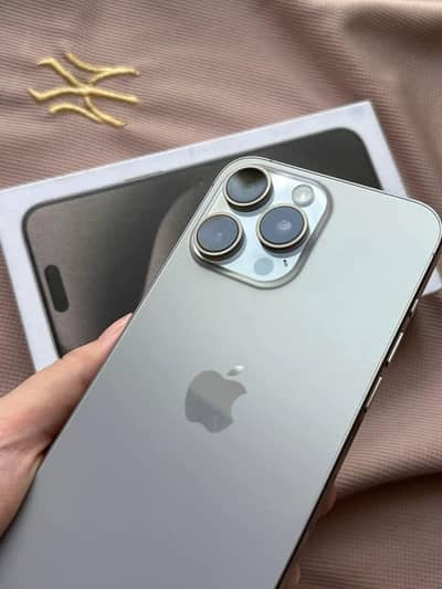 i Phone 8plus, 11,12,13,14,15 pro max on instalment Whatsap 3062623924