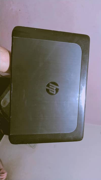 HP z book  (finger print)