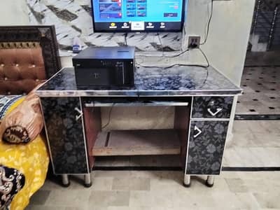 computer table