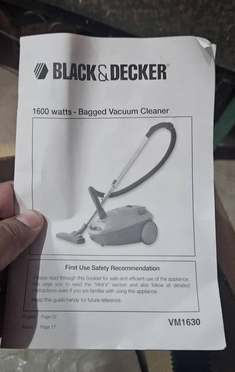 Black&Decker Vecuum Cleaner 4