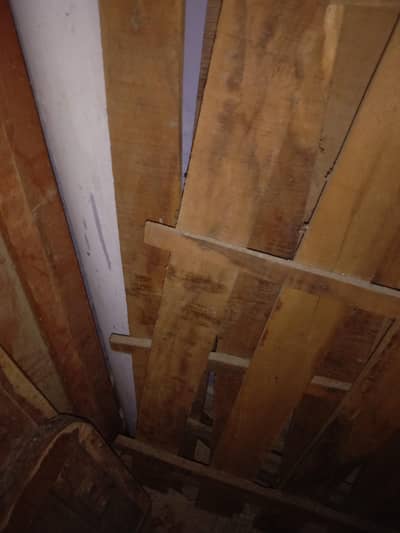 this bed is old look and good condition