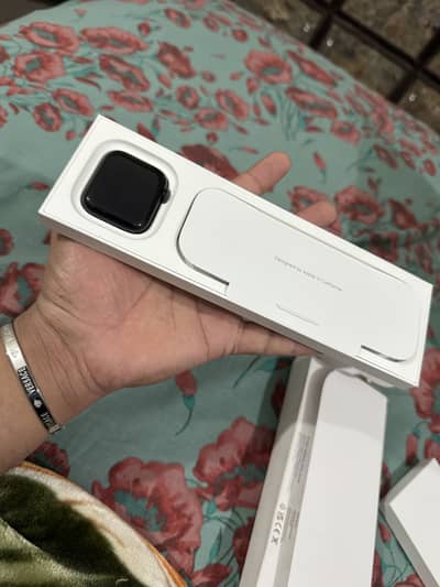 Apple Watch SE3 (44mm) - Midnight - Brand New (Open Box)