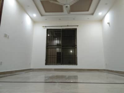 8 Marla Upper Portion Avaiable For Rent in Ahmed Yar