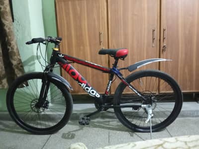 cycls ziada use nhi ha khaari rhi ha islia condition total saaf ha