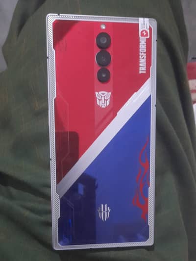 ZTE Nubia Redmagic 8 Pro Plus Optimus Prime edition