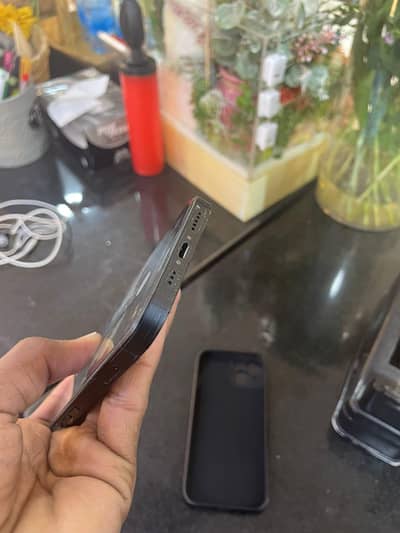 I phone 13 10/10 condition