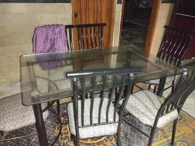 iron dinning table 6 person capacity  9.5 condition