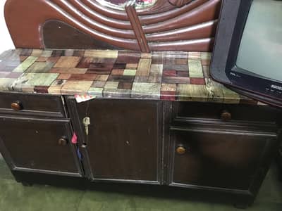 Dressing good condition bed ki dooo