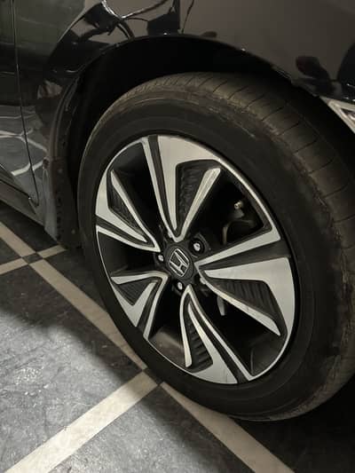 Honda Civic X RS rims