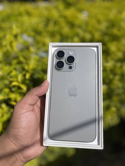 Iphone 15 pro max 256 GB natural