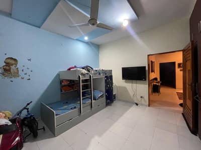 A BEAUTIFUL FACING PARK 8 MRLA UPPER PORTION USMAN BLOCK