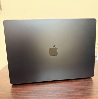 Apple MacBook Pro M4 16 inch