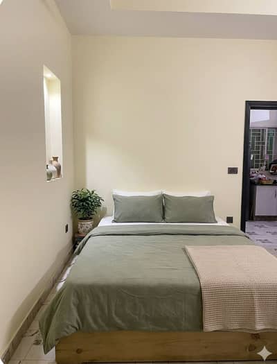 Double bed low profile