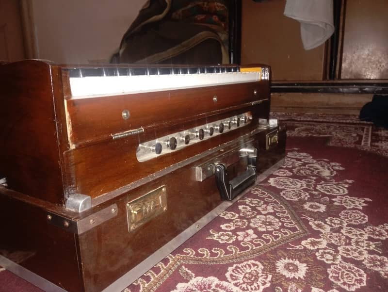 Musical instruments 7