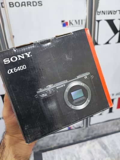 SONY 6400 body only