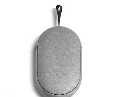 Meta oculus quest 2 128gb with carry case